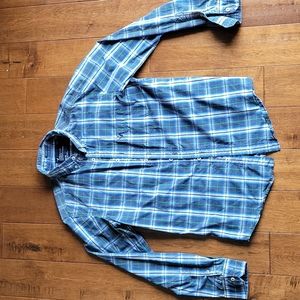 American Eagle button down long sleeve shirt